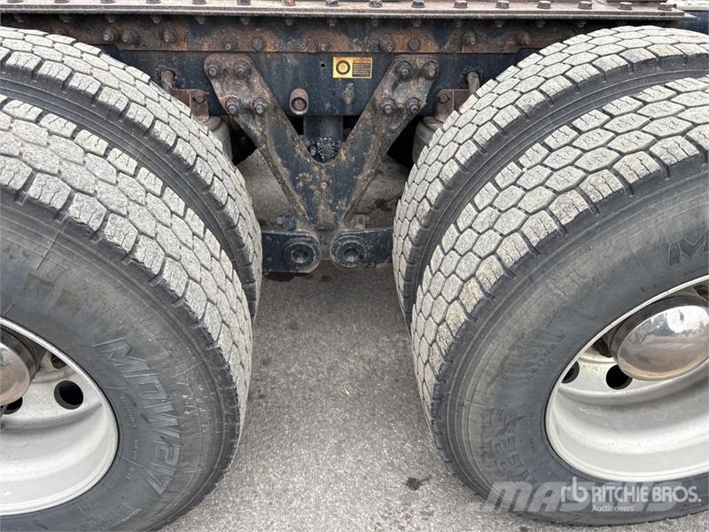 Kenworth T880 Sadulveokid