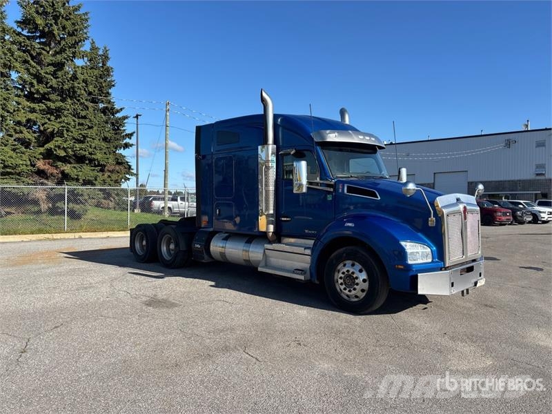 Kenworth T880 Naudoti vilkikai