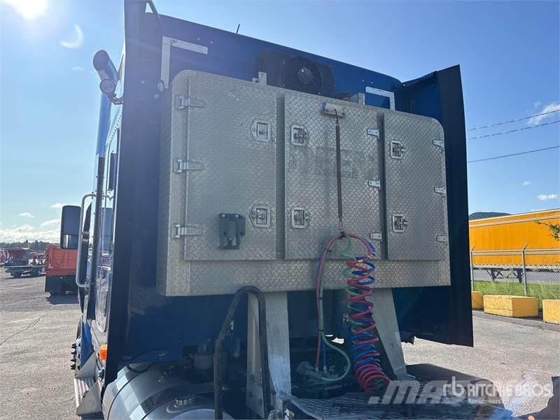 Kenworth T880 Naudoti vilkikai