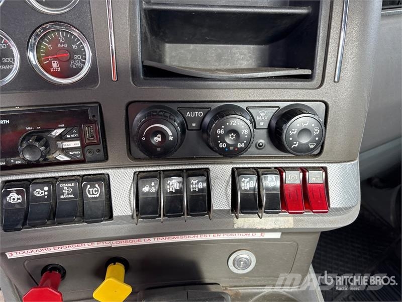 Kenworth T880 Седельные тягачи