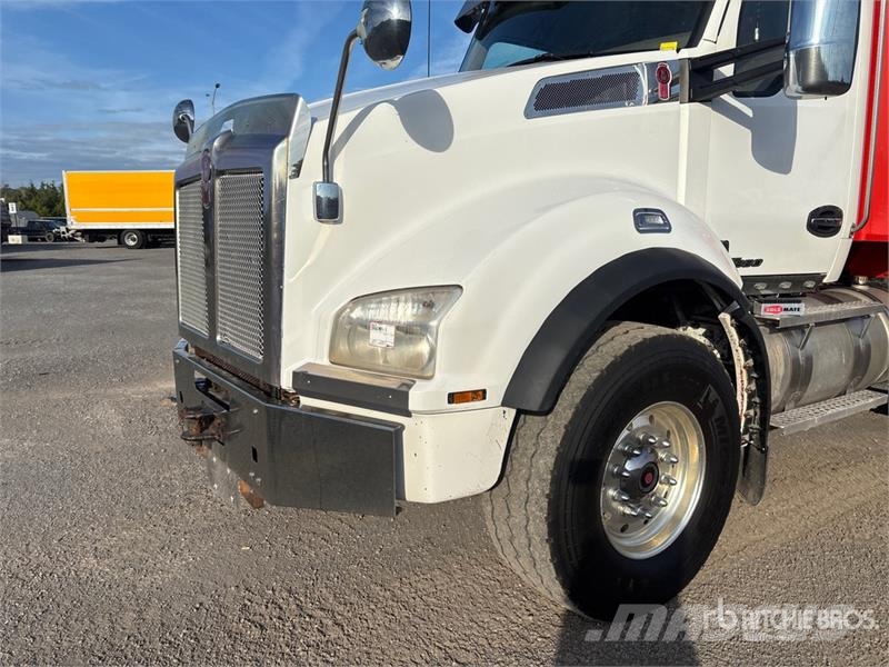 Kenworth T880 傾卸式卡車