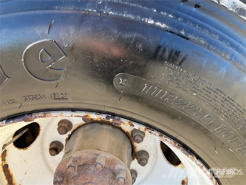 Kenworth T880 Camiones bañeras basculantes o volquetes