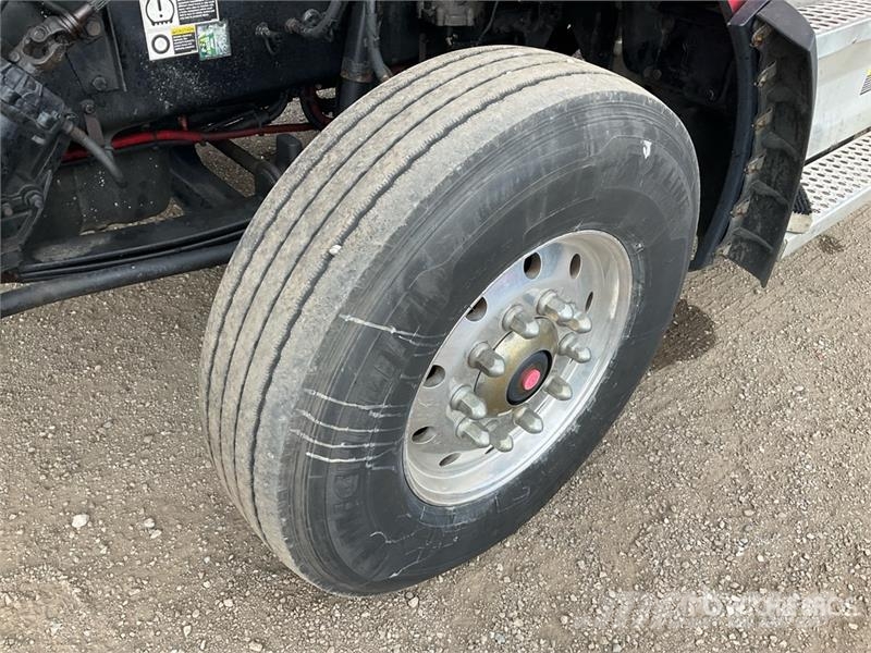 Kenworth T880 Prime Movers