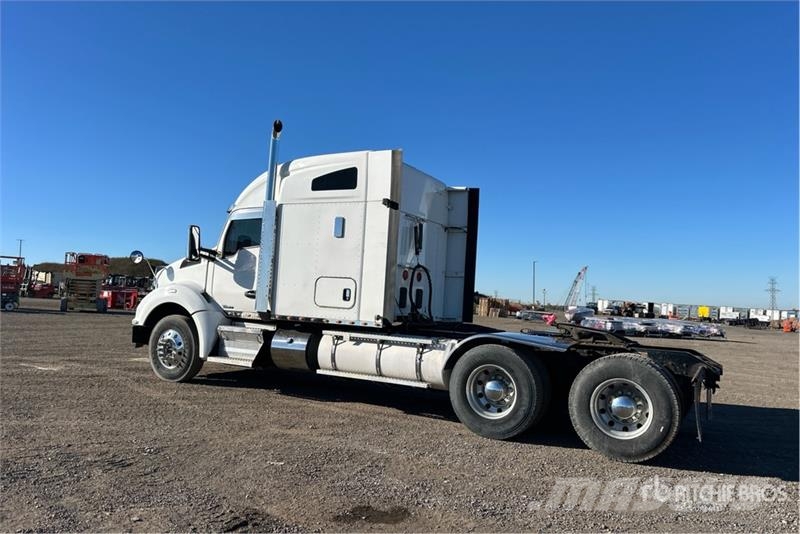 Kenworth T880 Vlačilci