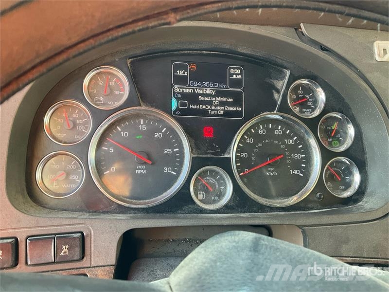 Kenworth T880 Tractor Units