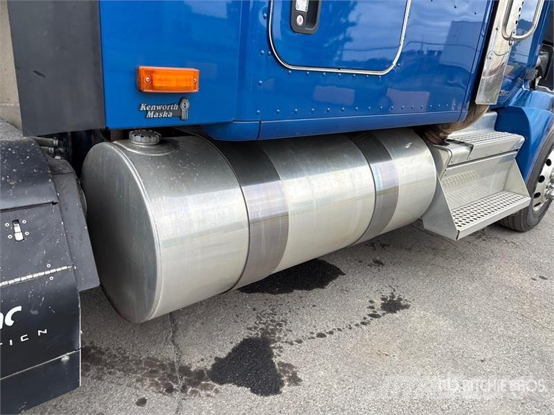 Kenworth T880 Sadulveokid