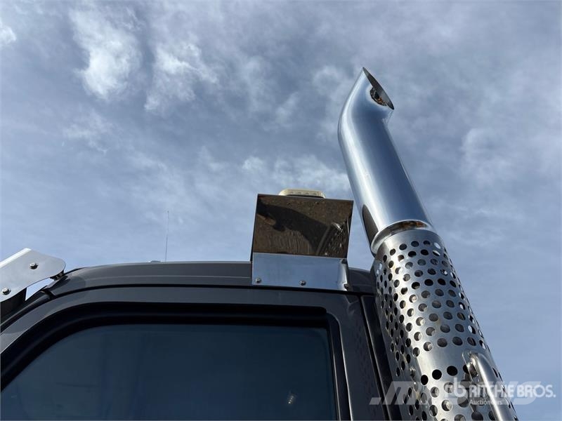Kenworth T880 Tractores (camiões)