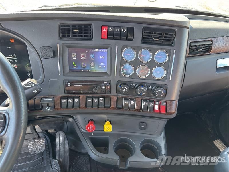 Kenworth T880 Prime Movers