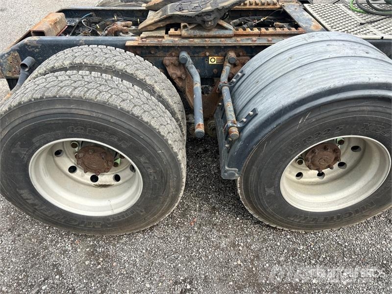 Kenworth T880 Vetopöytäautot