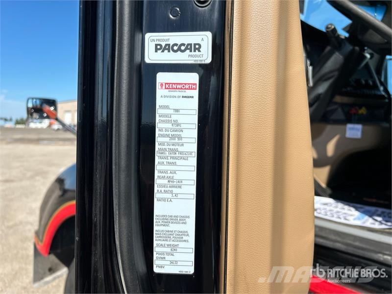 Kenworth T880 Vetopöytäautot