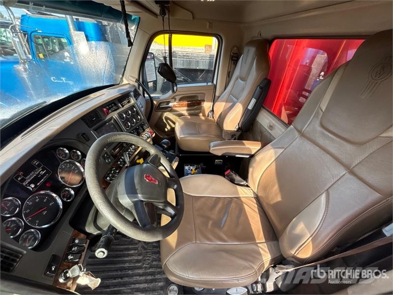 Kenworth T880 傾卸式卡車