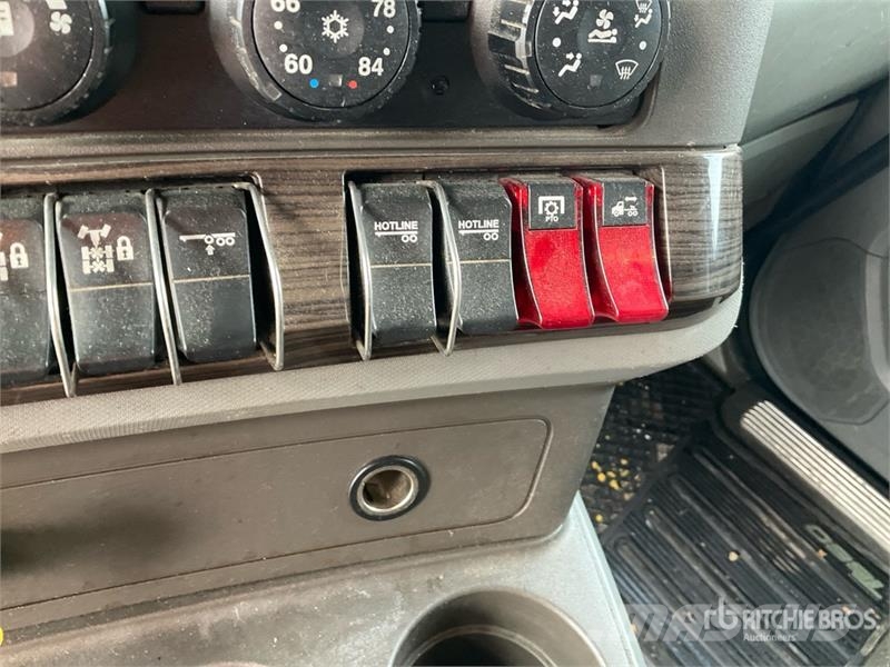 Kenworth T880 Prime Movers