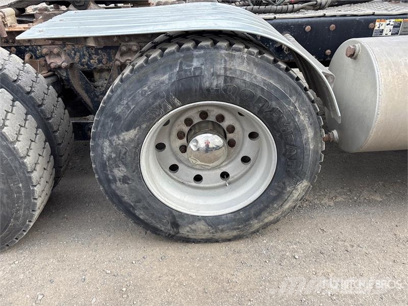 Kenworth T880 Седельные тягачи