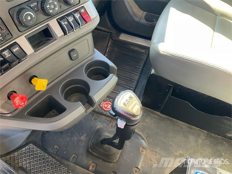Kenworth T880 Camiones bañeras basculantes o volquetes