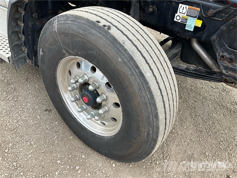 Kenworth T880 Prime Movers