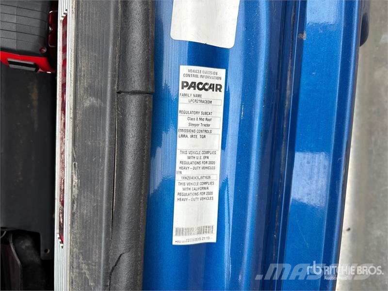 Kenworth T880 Sadulveokid
