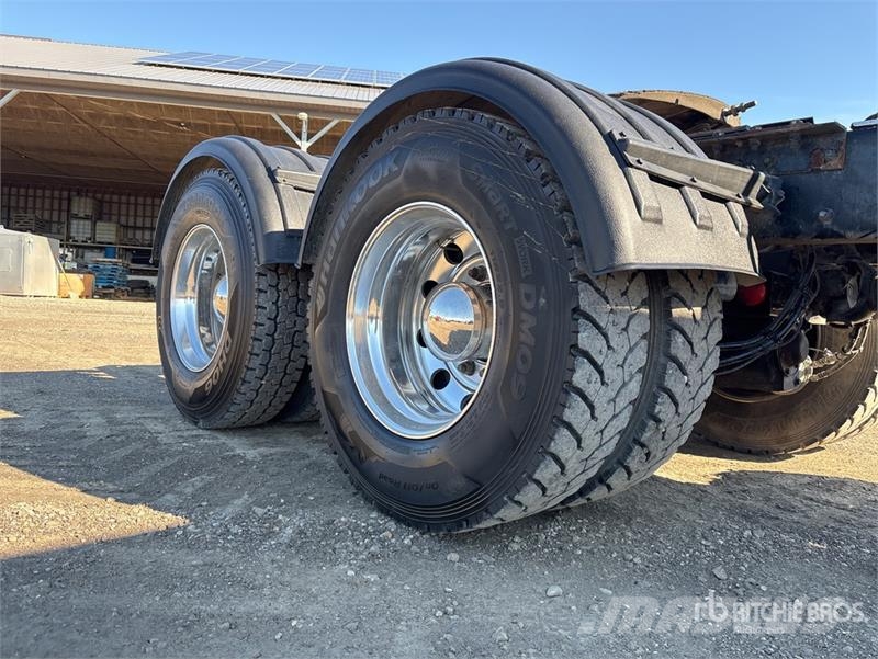 Kenworth T880 Prime Movers