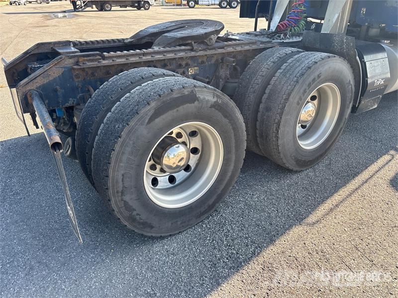 Kenworth T880 Naudoti vilkikai