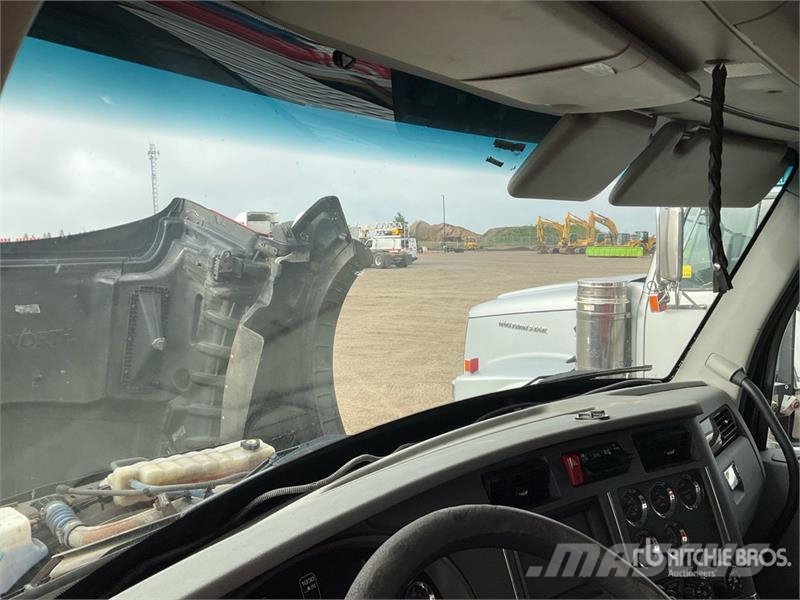 Kenworth T880 Prime Movers