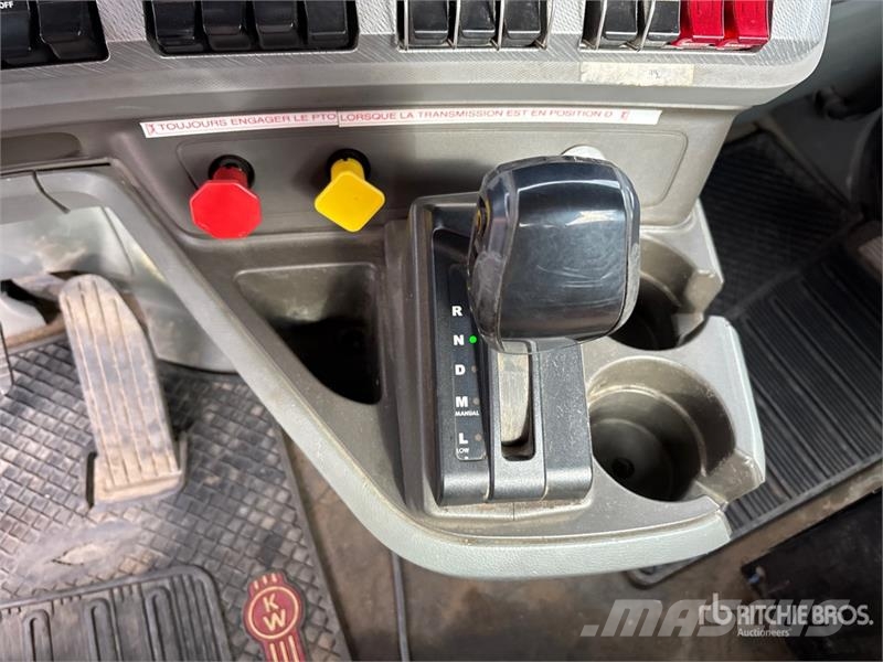 Kenworth T880 Седельные тягачи