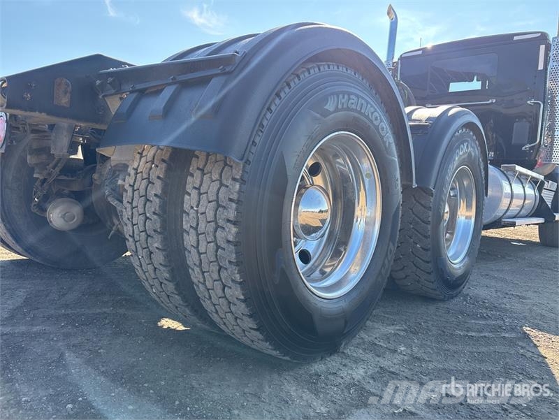 Kenworth T880 Prime Movers
