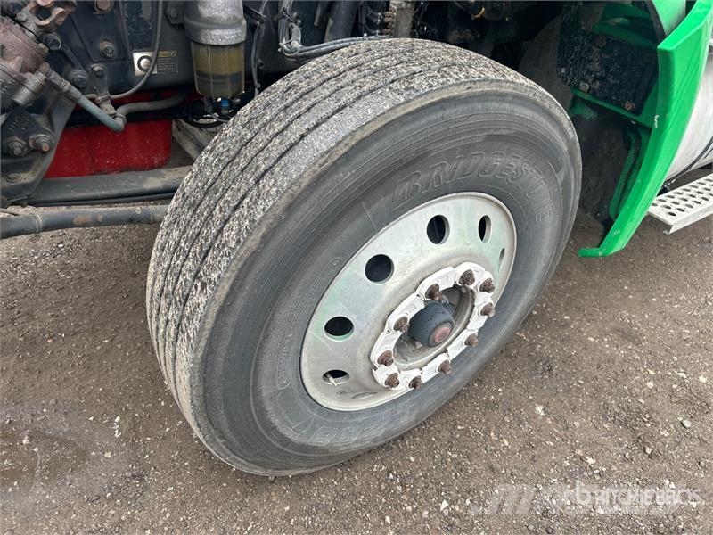 Kenworth T880 Trekkers