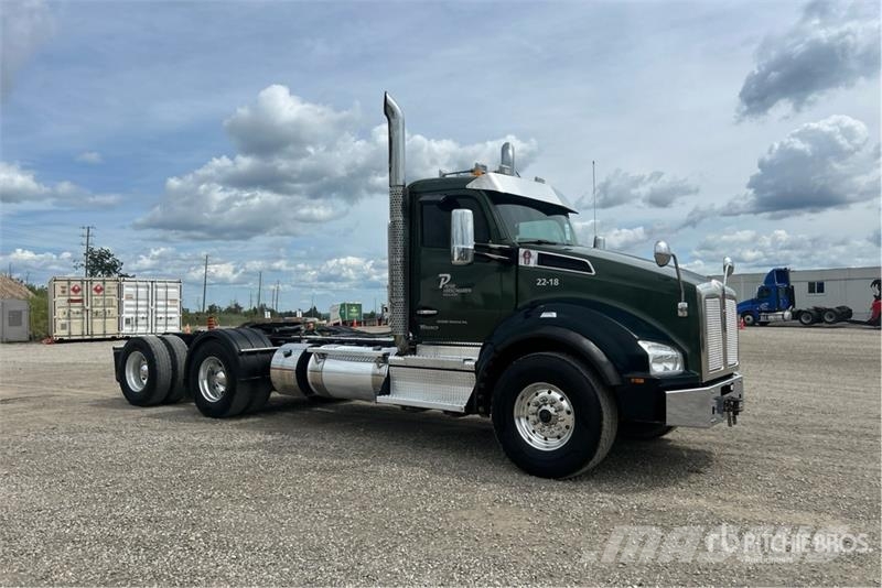Kenworth T880 Vetopöytäautot