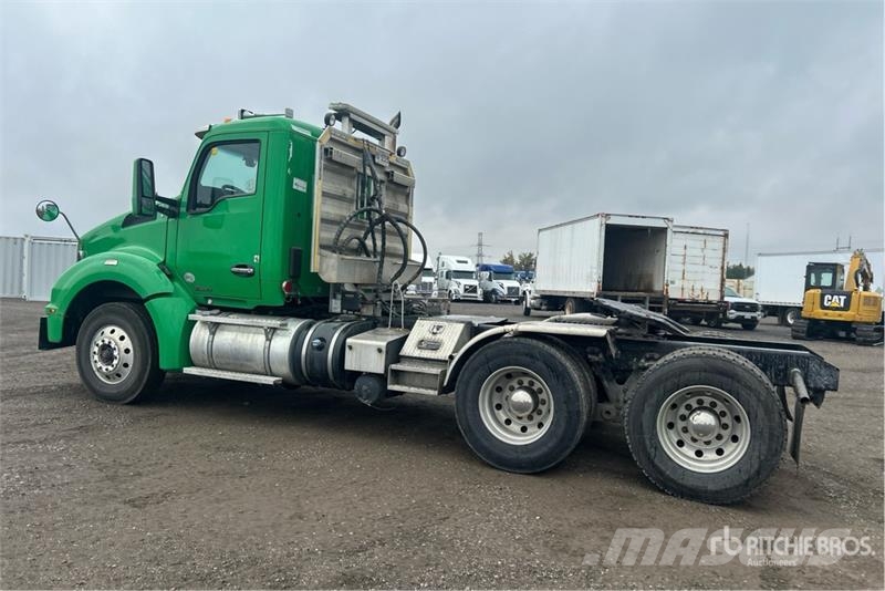 Kenworth T880 Trekkers