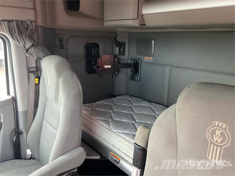 Kenworth T880 Prime Movers