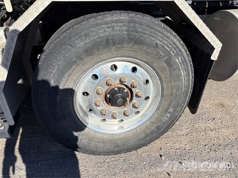 Kenworth T880 Camiones bañeras basculantes o volquetes