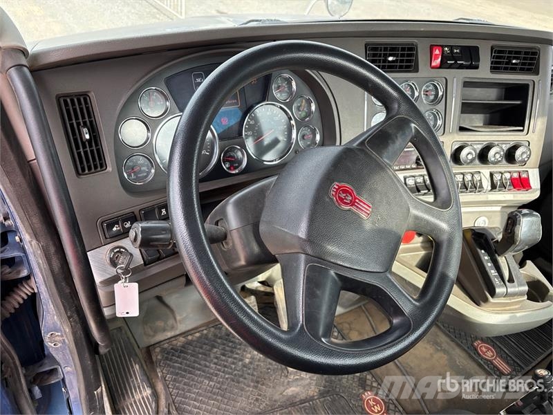 Kenworth T880 Седельные тягачи