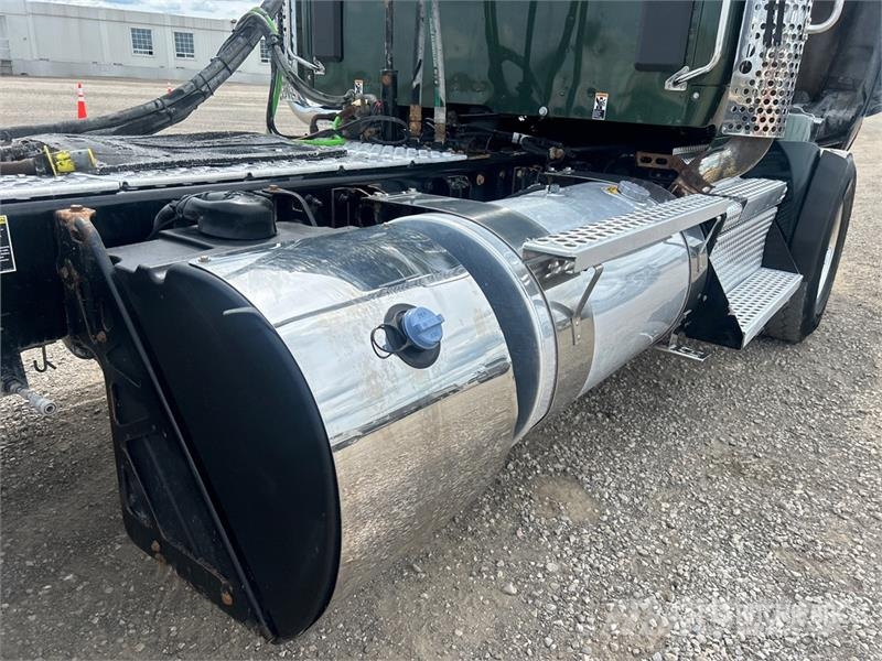 Kenworth T880 Vetopöytäautot
