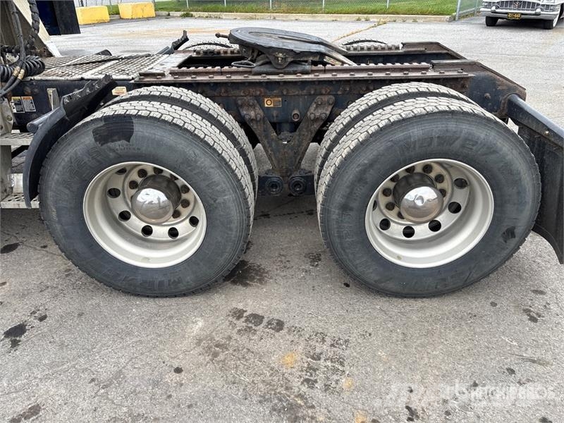 Kenworth T880 Sadulveokid