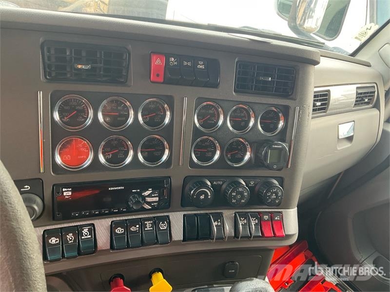 Kenworth T880 Prime Movers