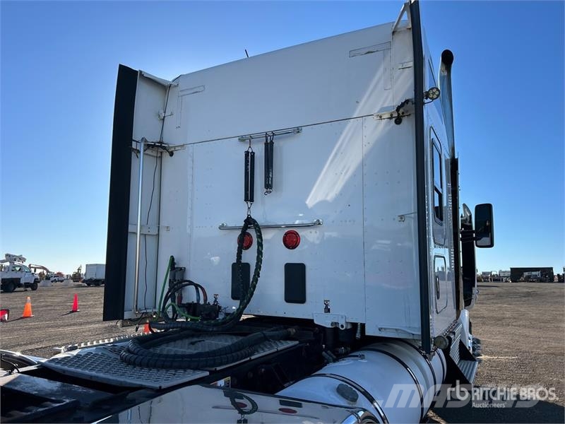 Kenworth T880 Vlačilci
