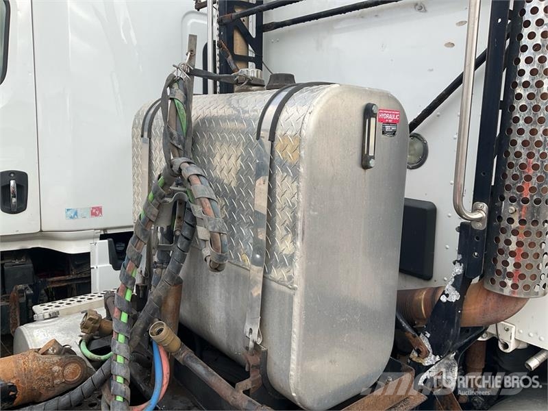 Kenworth T880 Prime Movers