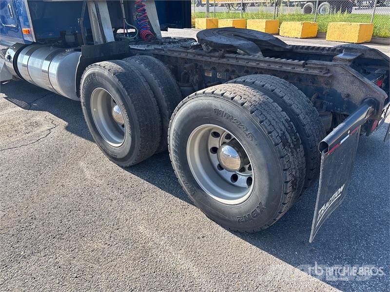 Kenworth T880 Naudoti vilkikai