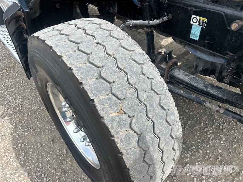 Kenworth T880 Vetopöytäautot