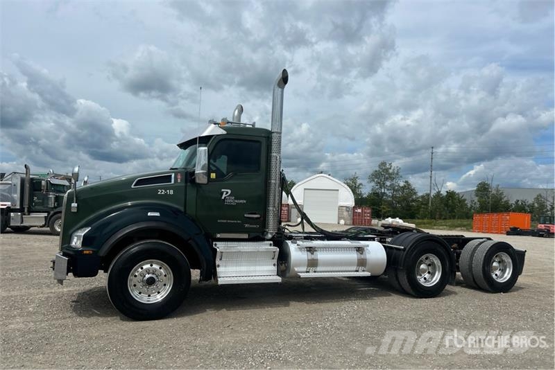 Kenworth T880 Vetopöytäautot