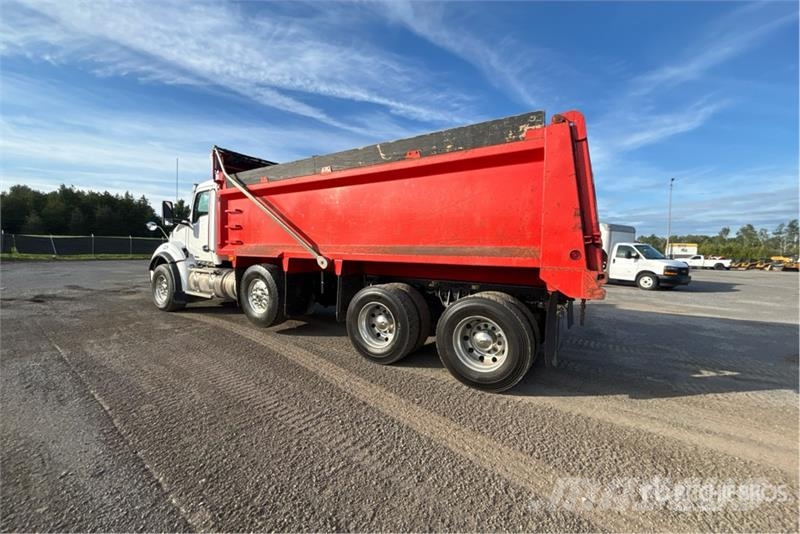 Kenworth T880 傾卸式卡車