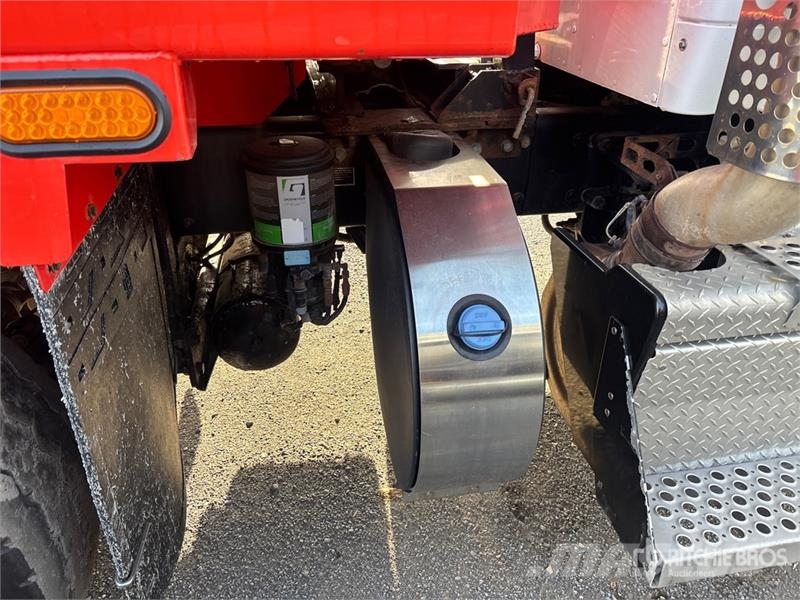 Kenworth T880 傾卸式卡車