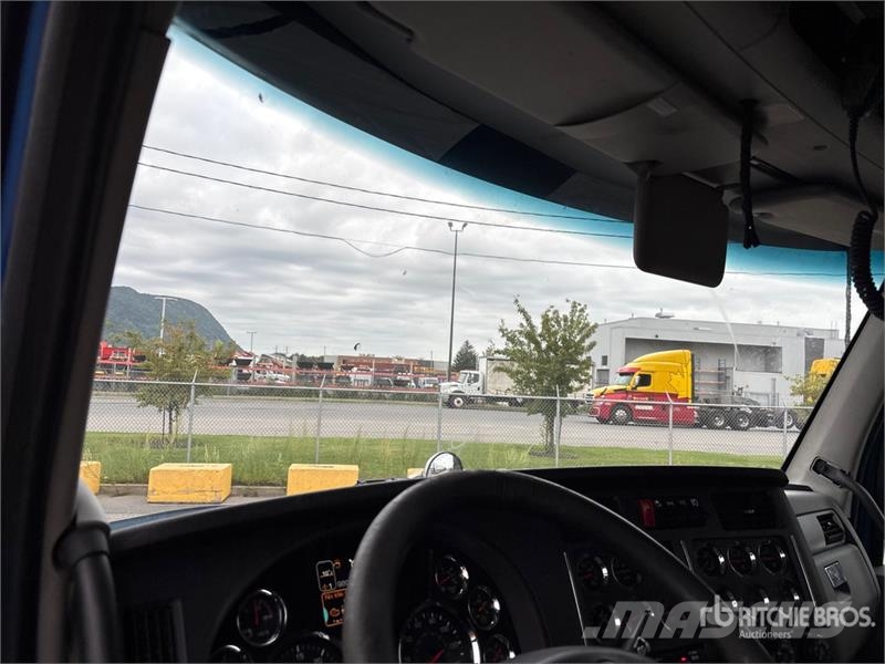 Kenworth T880 Sadulveokid