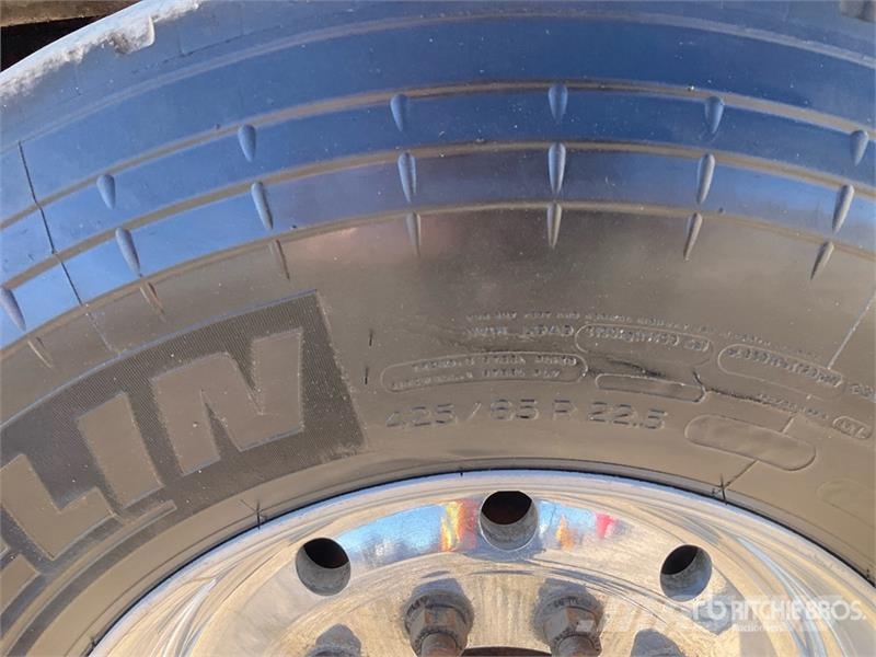 Kenworth T880 Camiones bañeras basculantes o volquetes