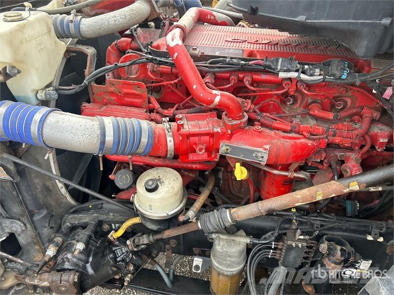 Kenworth T880 Vetopöytäautot