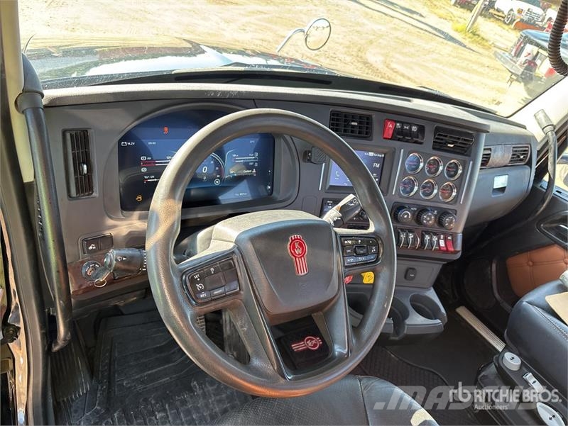 Kenworth T880 Prime Movers