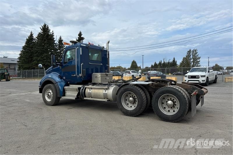 Kenworth T880 Седельные тягачи