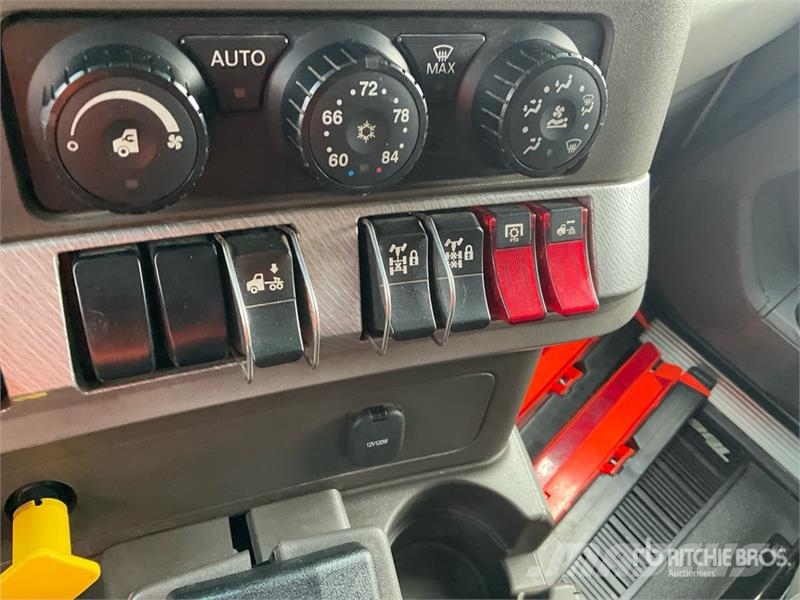 Kenworth T880 Prime Movers