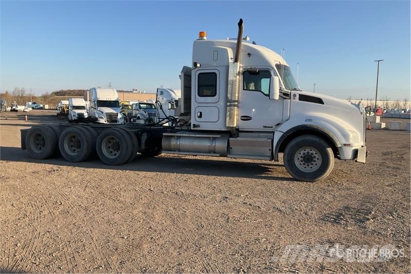 Kenworth T880 Tractor Units