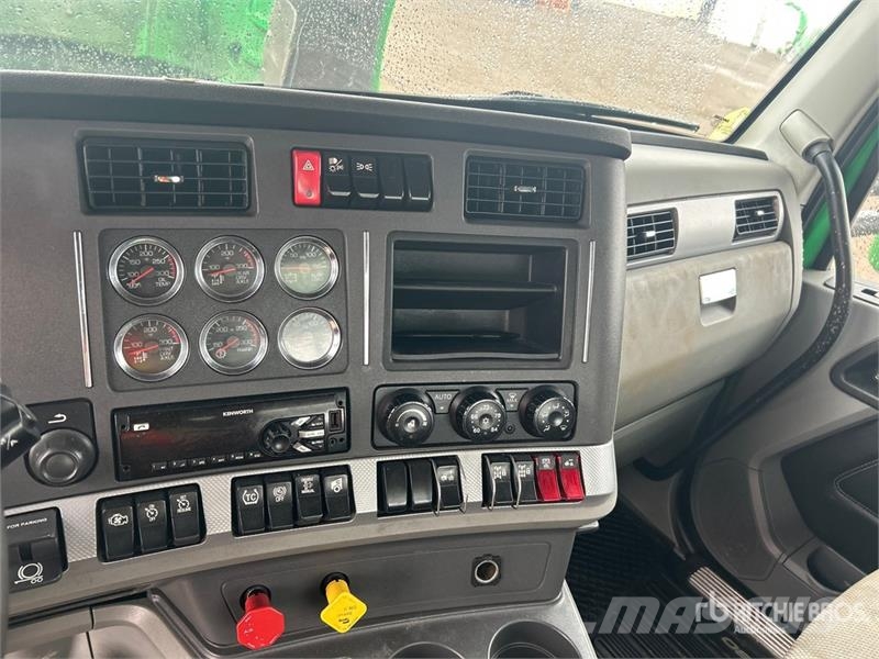 Kenworth T880 Trekkers
