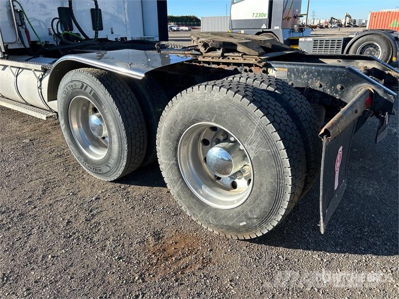 Kenworth T880 Vlačilci